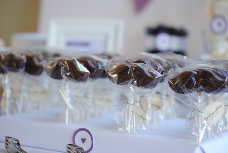 chocolate valley – personalisierte Hochzeitspralinen aus einer kleinen Schokoladen-Manufaktur