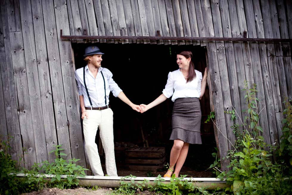 Romantisches Vintage Verlobungsshooting im Kornfeld