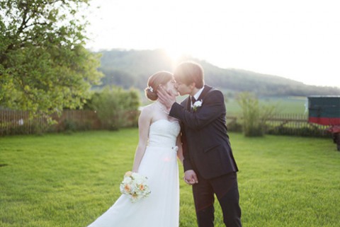 DIY-Hochzeit in einer Mosterei von Stennie Photography