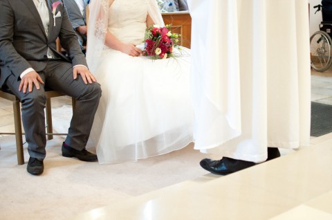 Bezauberndes Hochzeitsvergnügen in Auernhofen von Jenny Wolf Photography