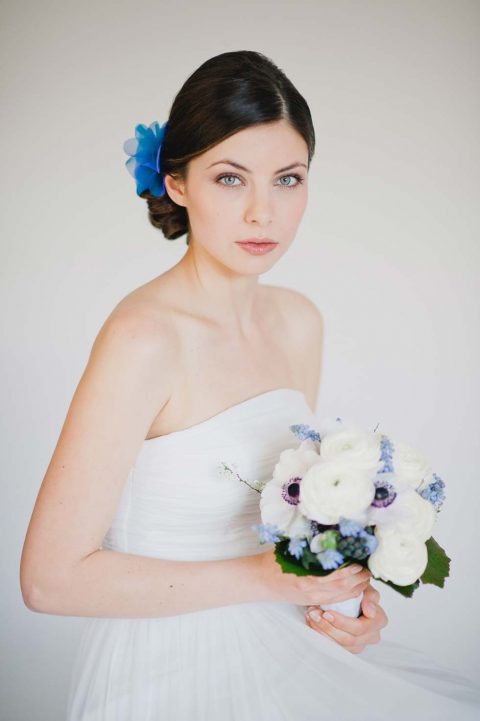 Ein Hochzeitskonzept in der Trendfarbe Blau