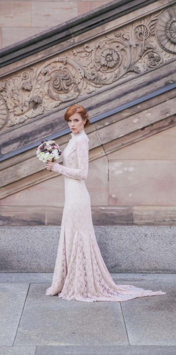 Elegant-verspielte Brautkleider im Vintage Stil von Fräulein Liebe
