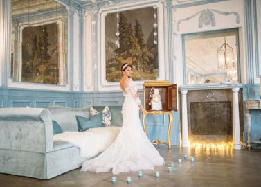 Faszinierende Tortenkunstwerke in Vollendung mit einer winterlichen Schloss Hochzeitsinspiration