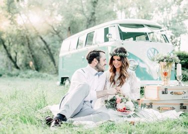 Boho-Hochzeitsinspiration: Picknick im Grünen