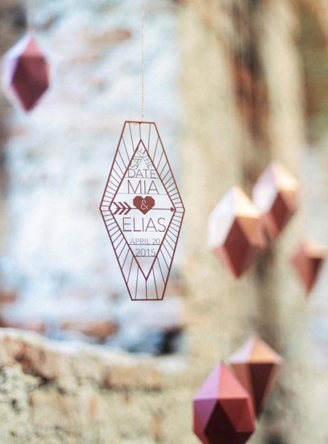 Geometric Love: Urbane Hipster-Hochzeit mit geometrischen Details