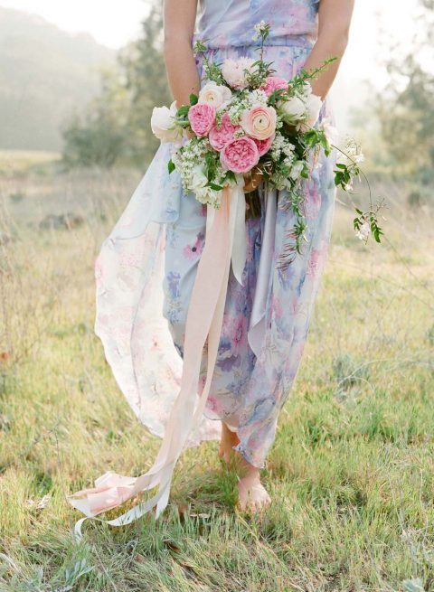 We love Flowerpower! Zarte Aquarell-Kleider in Pastell für Bräute und Brautjungfern