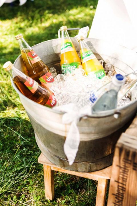 Josephine und Steffen: Liebliche Sommerhochzeit auf dem Land