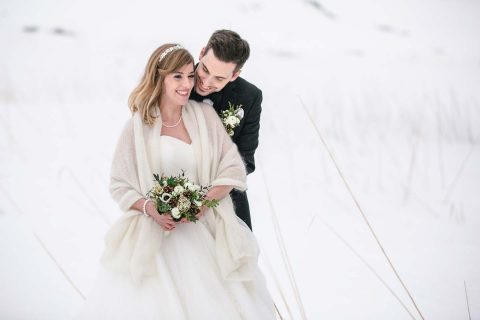 Lorena & Stefan: Märchenhafte Open Air-Winterhochzeit in der Schweiz