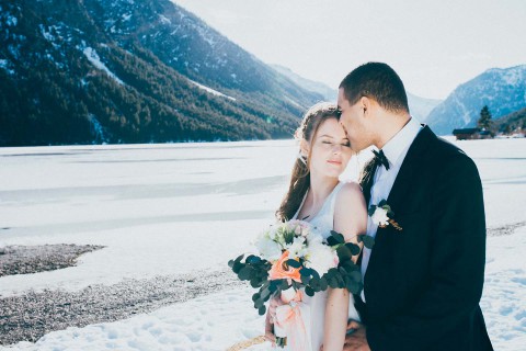 Pastell-Liebe trifft auf rustikale Hochzeits-Romantik