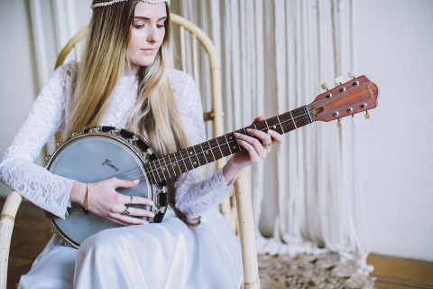 Glamouröse Boho-Braut in Kupfer & Grün