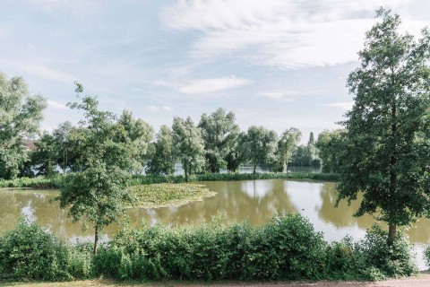 Jasmin & Christoph: Moderne Hochzeit in Pastell