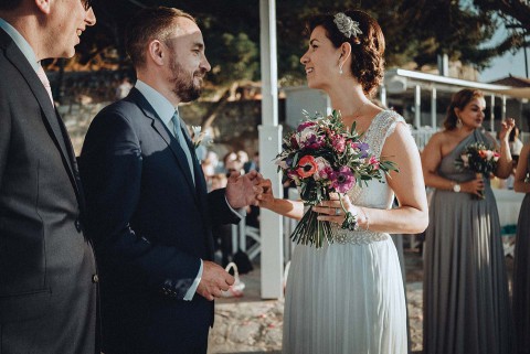 Alexia & Alex: Freunde, Familie und eine Hochzeit in Griechenland