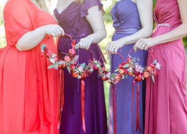 Hochzeitsinspiration: Ein Boho-Traum in Beeren-Farben