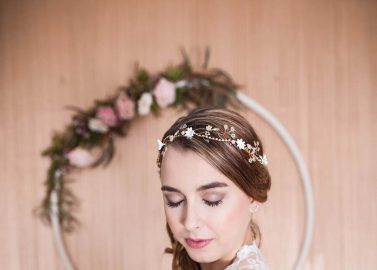 Florale Preziosen: die Haarschmuck-Kollektion 2017 von Klamitka