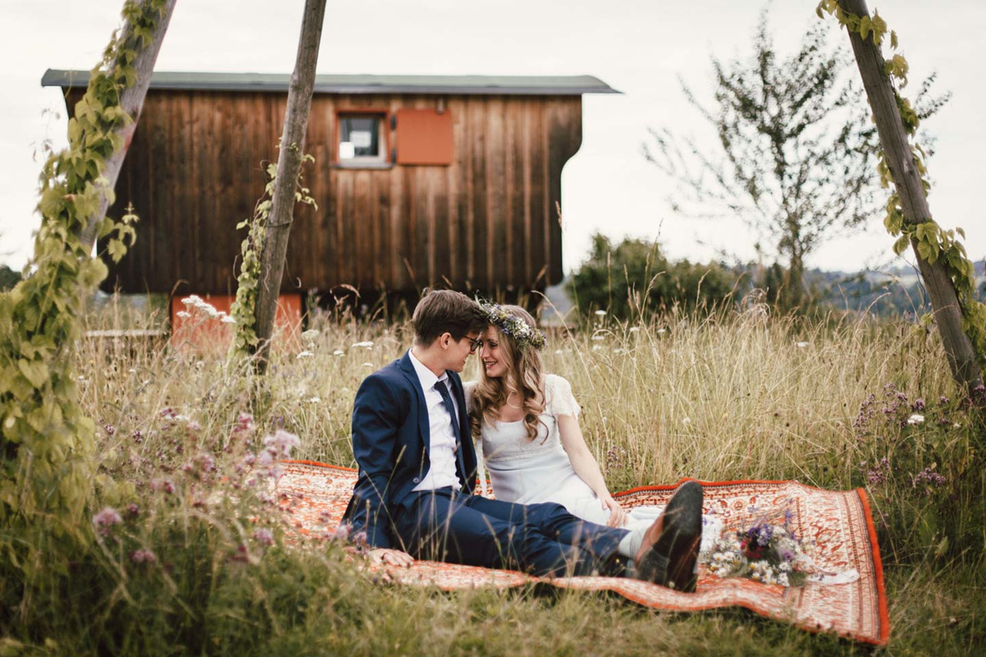 Katrin & Simon: Bohemian-Hochzeit in der Sommersonne