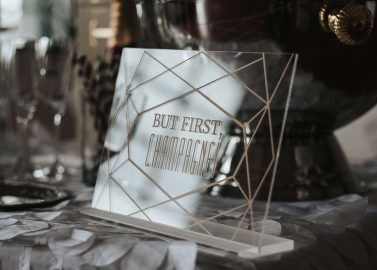 Modern & zeitlos: urbanes Hochzeitsmärchen
