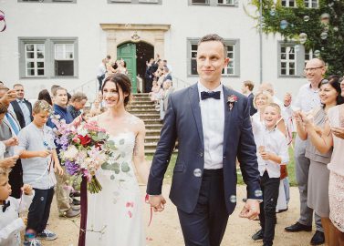 Fanny & Volker: sommerliche Hochzeit im Schloss