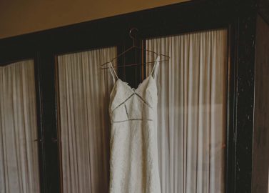Mia & Thomas: Sommerhochzeit in den steirischen Weinbergen