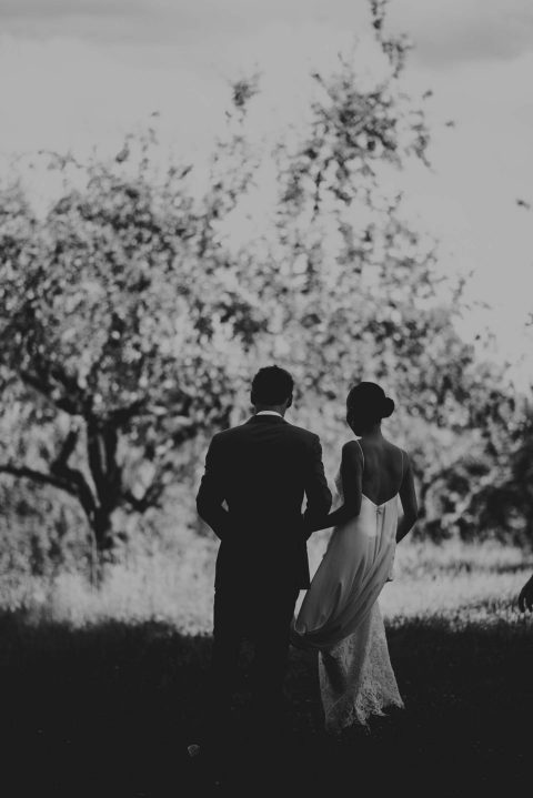 Mia & Thomas: Sommerhochzeit in den steirischen Weinbergen