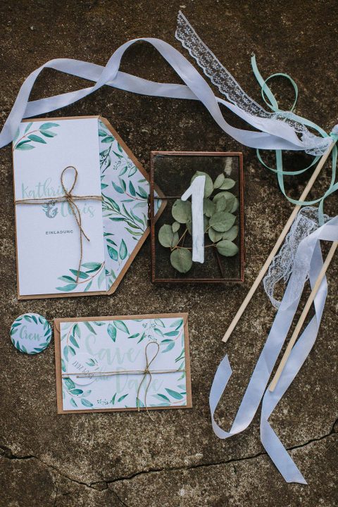 Kathrin & Christian: Greenery Hochzeit in Gedanken an Sardinien