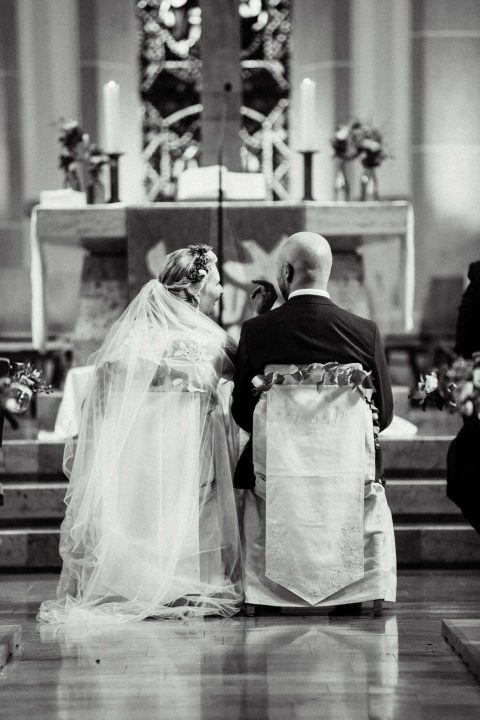 Caro & Chris: Rustikale Hochzeit im Lokschuppen Heidenheim