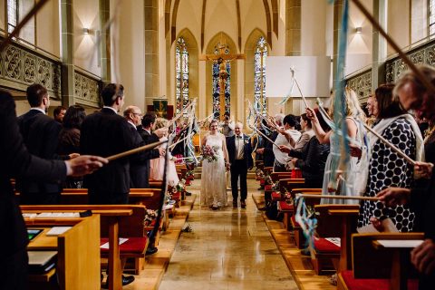 Caro & Chris: Rustikale Hochzeit im Lokschuppen Heidenheim