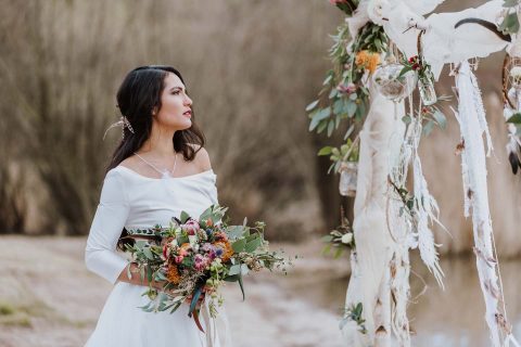 Hochzeitliche Boho-Romantik im Frühling