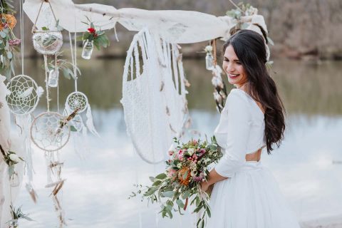 Hochzeitliche Boho-Romantik im Frühling