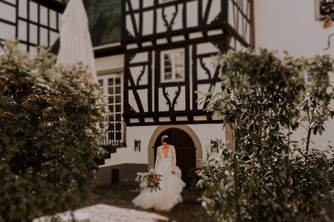 Spätsommerliche Hochzeitsinspiration in Linz Burg