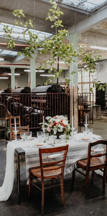 Hochzeitsinspiration in historischer Tuchfabrik