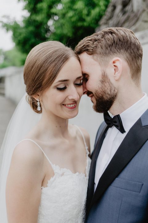 Julia & Michael: Klassische Hochzeit im Frühling