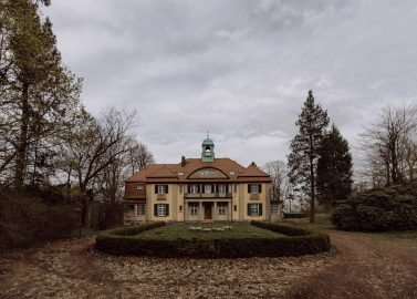 Winterhochzeitsinspiration in der Villa Clausberg