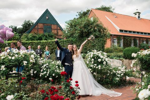 Sarah & Michael: Rittergut Valenbrook Hochzeit im schottischen Flair