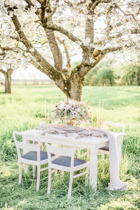 Hochzeitsinspiration im blühenden Frühling