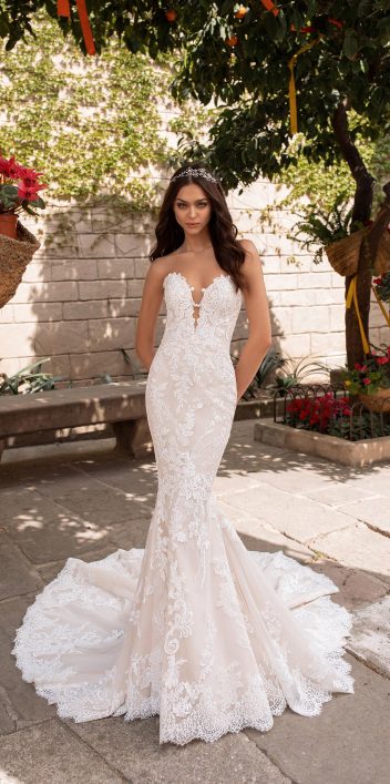 Ab jetzt zu haben: Pronovias Kollektion 2020