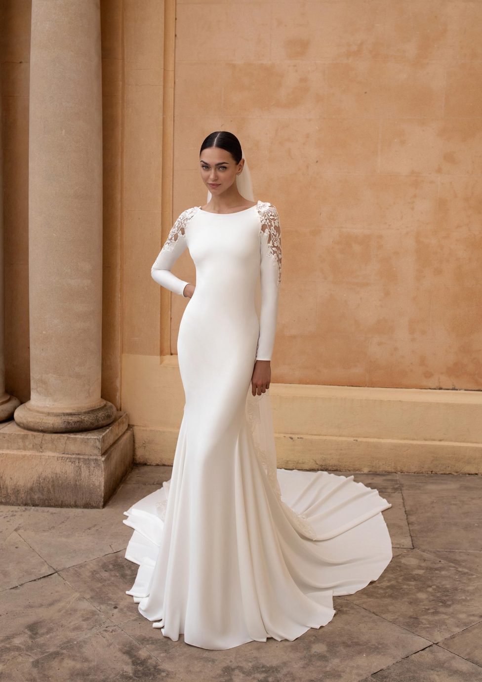 Ab jetzt zu haben: Pronovias Kollektion 2020