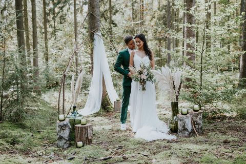 Mystische Elopement-Inspiration in der Natur