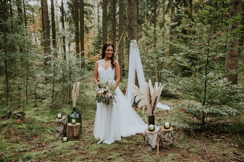 Mystische Elopement-Inspiration in der Natur