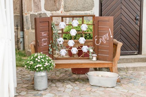 Romantisch-rustikale Hochzeit im Schlossgut Ulrichshusen