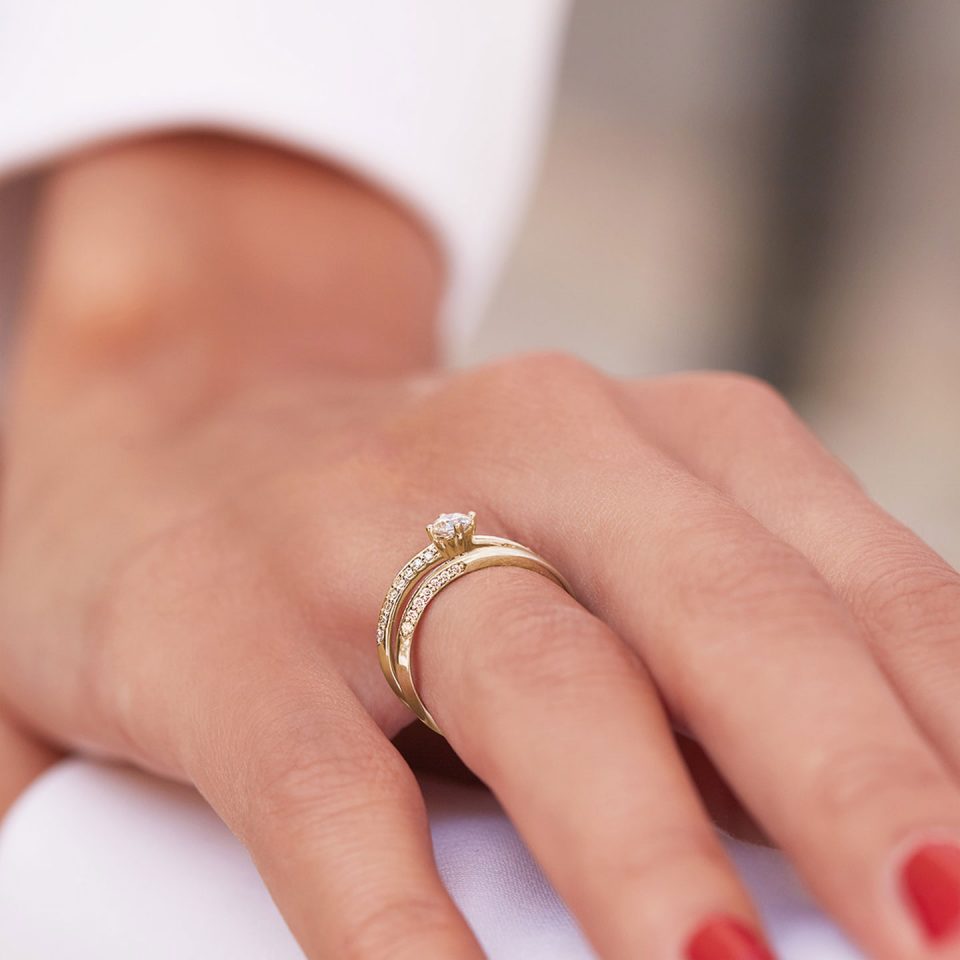 Wie viel sollte ein Verlobungsring kosten? Hochzeitswahn