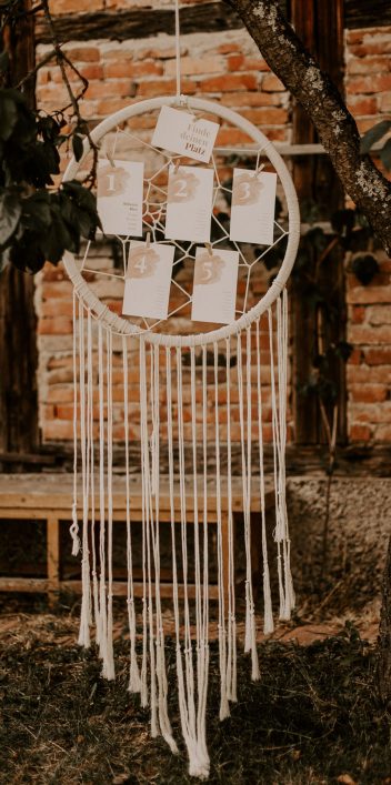 Hochzeitsinspiration: Boho-Glam im Weingut Steinbachhof