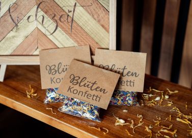Tafeldecker Fuggerei: Nachhaltig Hochzeit feiern