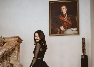 Innviertler Versailles: Heiraten in Schwarz