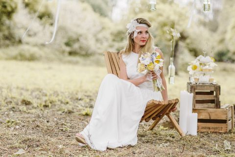 Eine Hochzeitsmärchen Inspiration in gelben Pastellfarben