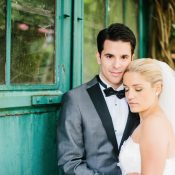 Rosafarbener Hochzeitstraum im Gewächshaus